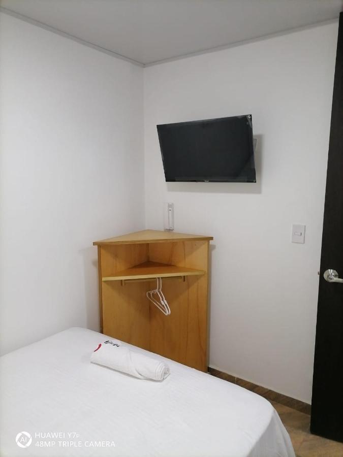 Hotel Media Luna Cúcuta Εξωτερικό φωτογραφία